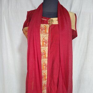 La fille Crimson & Gold Indian dress Saree